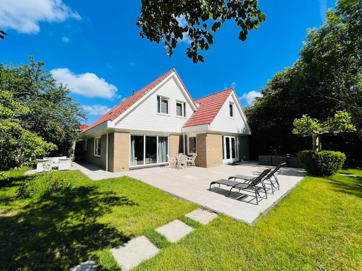 Villa Calma Rust Ruimte Luxe Inclusief Private Jacuzzi Zeewolde Esterno foto
